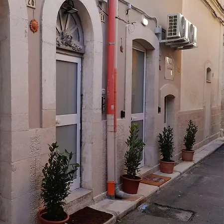 Di Fronzo Guest House A Triggiano Exterior photo